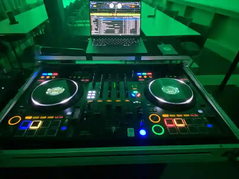 dj tours set up